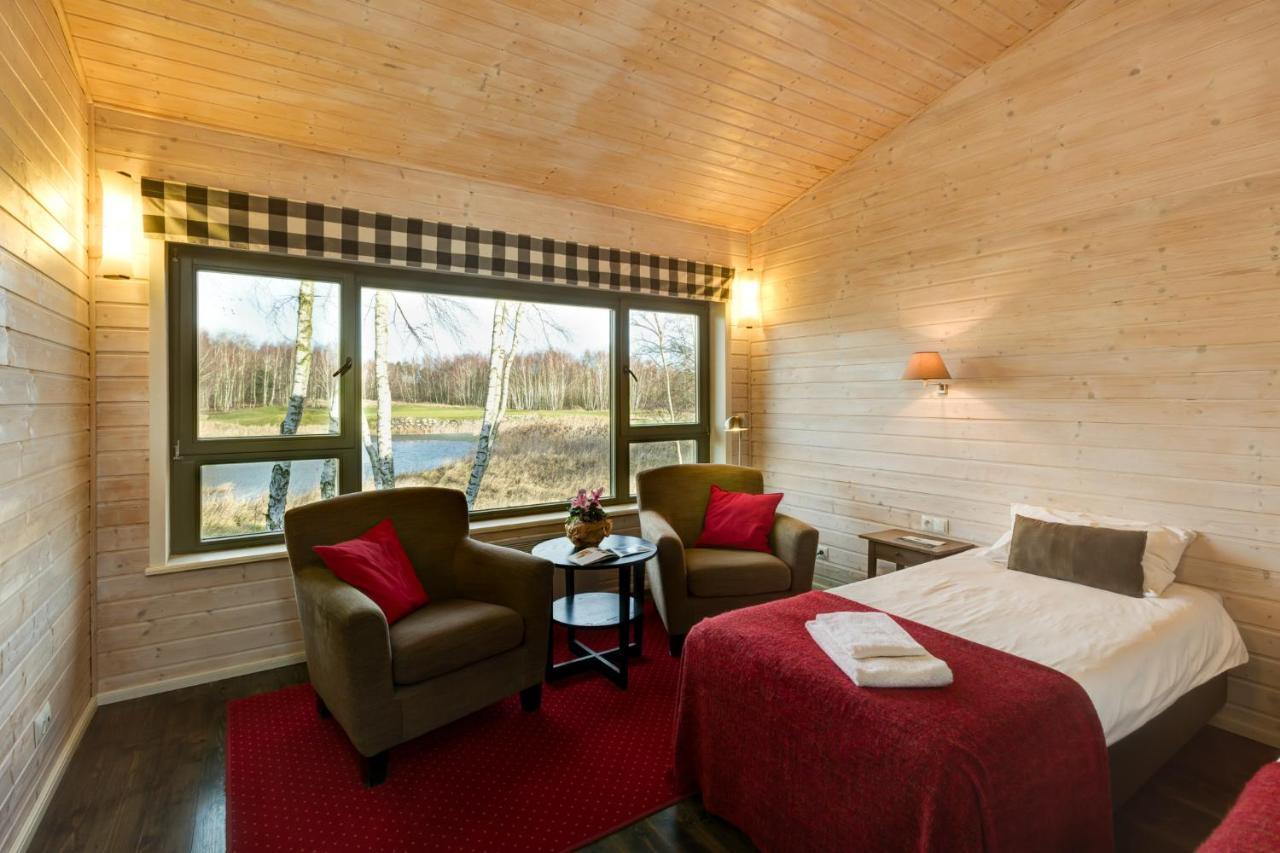 Modry Las Golf Resort Choszczno Ngoại thất bức ảnh